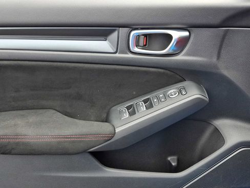 Used 2024 Honda Civic Type R image 12