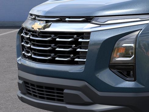 New 2026 Chevrolet Equinox LT w/ Safety and Technology Package AWD/4WD image 37
