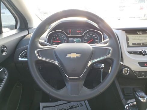 Used 2017 Chevrolet Cruze LS image 10