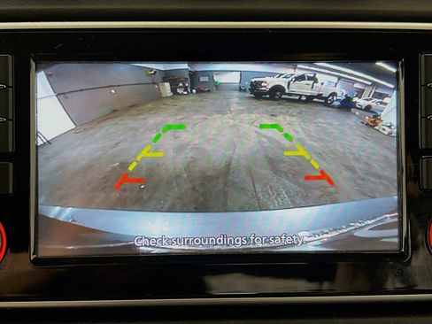 Used 2022 Nissan Versa S w/ Trunk Package FWD image 9