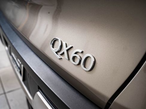 Used 2023 INFINITI QX60 Luxe AWD/4WD image 16