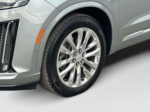 Used 2025 Cadillac XT6 Premium Luxury w/ Technology Package image 29