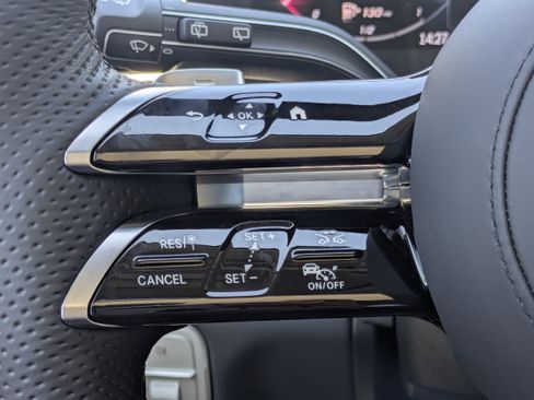 New 2026 Mercedes-Benz GLS 450 4MATIC image 24