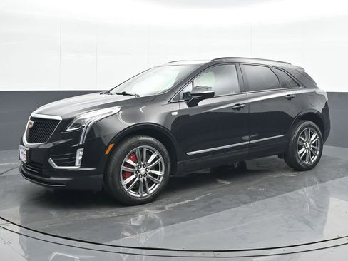 Used 2022 Cadillac XT5 Sportv image 2