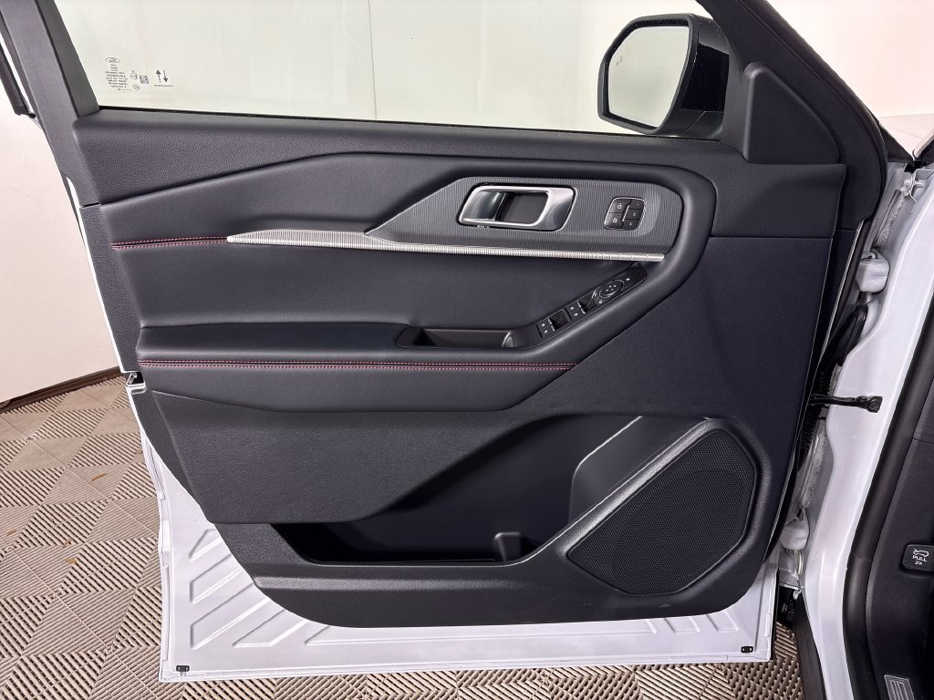 New 2026 Ford Explorer ST-Line w/ ST-Line Street Pack RWD image 22
