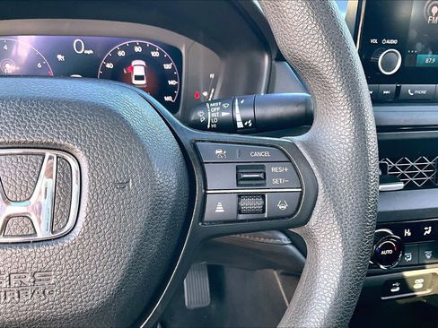 Used 2023 Honda Accord EX image 24