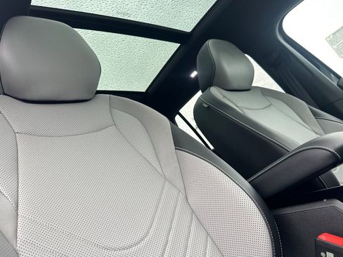 New 2026 Volkswagen Tiguan SE R-Line image 15