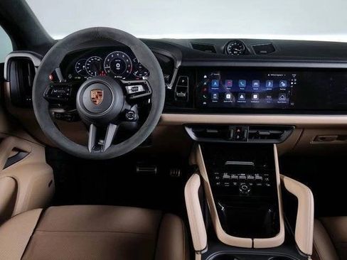 New 2026 Porsche Cayenne GTS AWD/4WD image 14