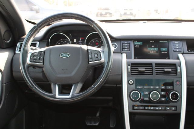 Used 2017 Land Rover Discovery Sport HSE AWD/4WD image 14