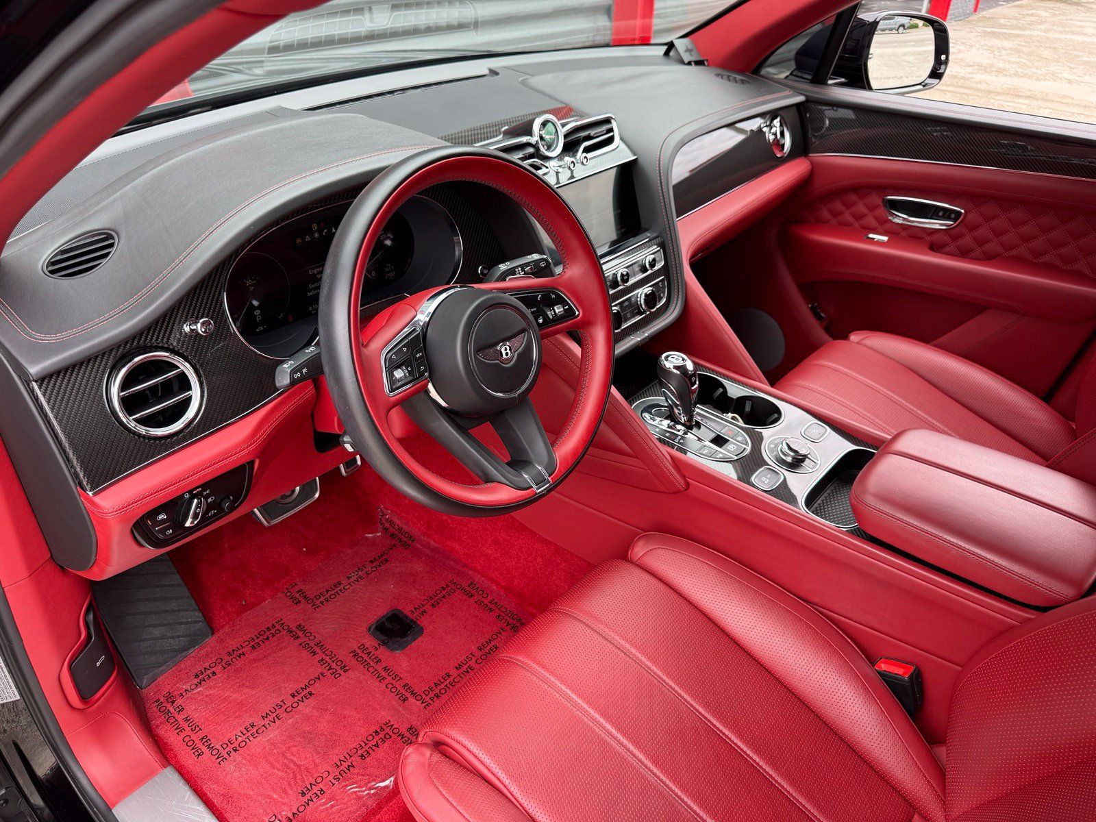 Used 2021 Bentley Bentayga AWD/4WD image 23