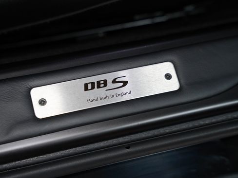 Used 2010 Aston Martin DBS Coupe image 31