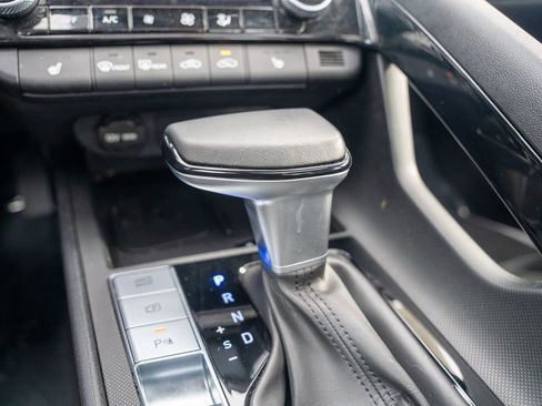 Certified 2024 Hyundai Elantra Limited image 26