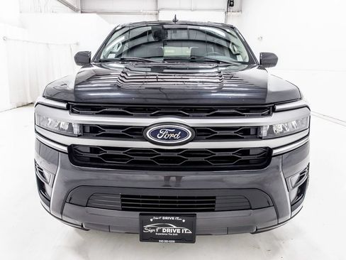Used 2024 Ford Expedition XLT RWD image 11