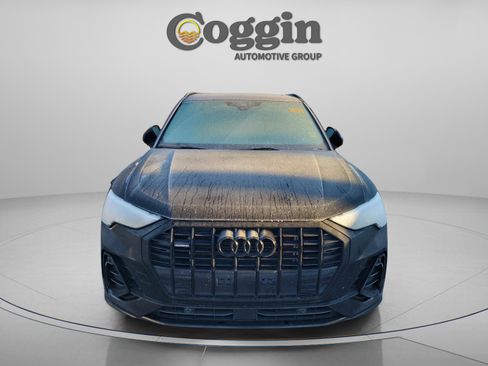 Used 2022 Audi Q3 2.0T Premium w/ Black Optic Sport Package image 7