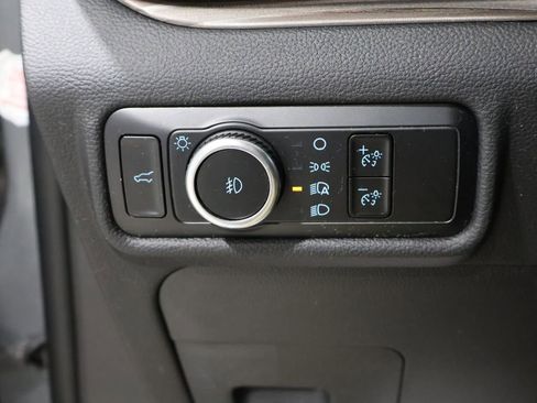 Used 2024 Ford Explorer Limited image 33