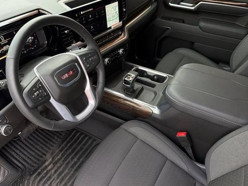 Used 2026 GMC Sierra 1500 Elevation AWD/4WD image 9
