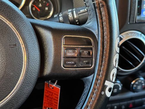 Used 2013 Jeep Wrangler Unlimited Rubicon w/ Dual Top Group image 25