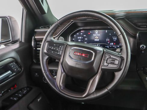 Used 2025 GMC Sierra 1500 AT4 w/ AT4 Preferred Package AWD/4WD image 13