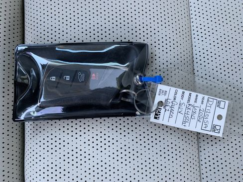 Certified 2026 Lexus RX 450h AWD w/ Convenience Package image 37