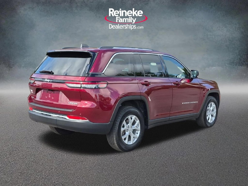 Used 2023 Jeep Grand Cherokee Limited AWD/4WD image 6
