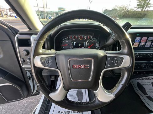 Used 2018 GMC Sierra 1500 SLT AWD/4WD image 15