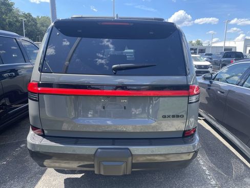 Used 2024 Lexus GX 550 w/ Accessory Package (31) AWD/4WD image 12