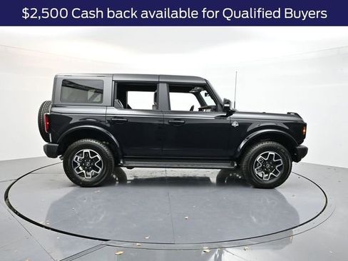 New 2025 Ford Bronco Outer Banks image 8