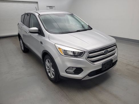 Used 2019 Ford Escape SE FWD image 13