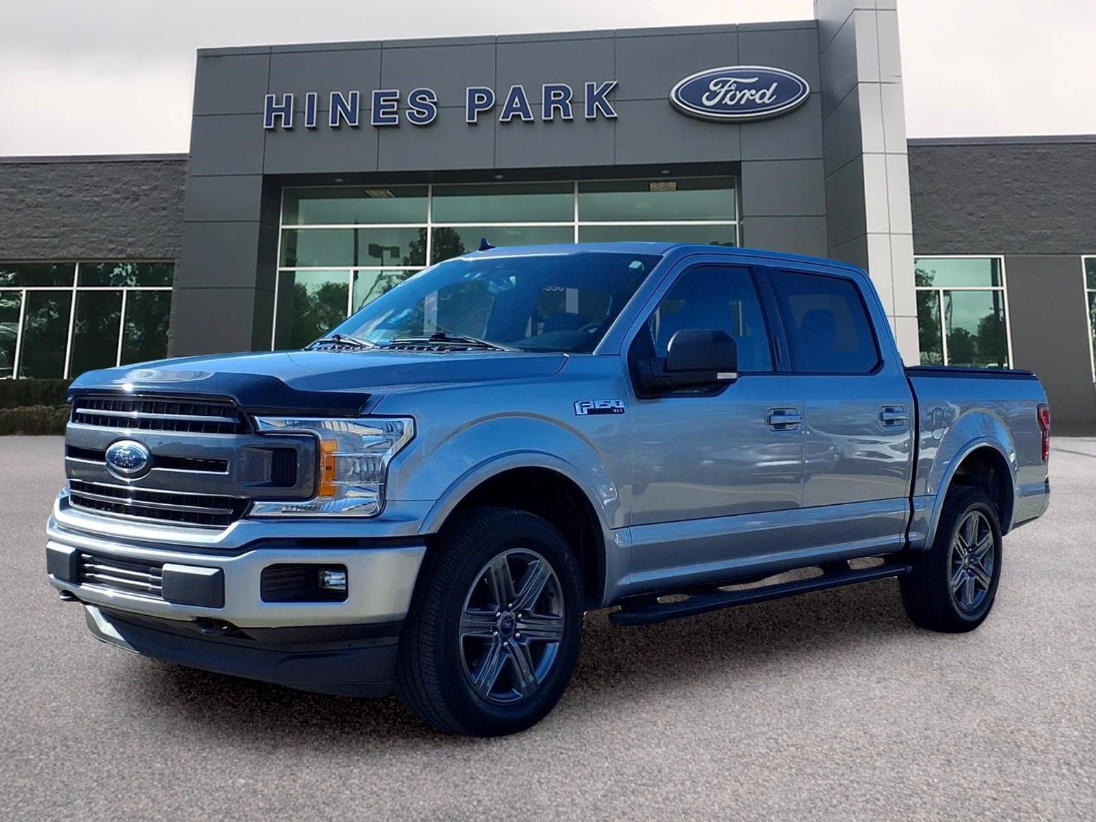 Used 2020 Ford F150 XLT w/ Equipment Group 302A Luxury AWD/4WD image 3