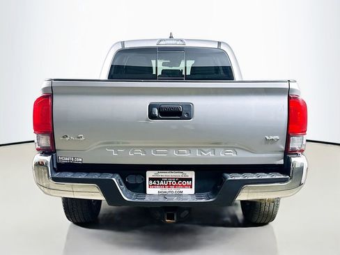 Used 2021 Toyota Tacoma SR5 AWD/4WD image 6