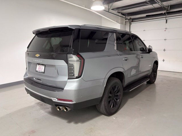 Used 2025 Chevrolet Tahoe Premier AWD/4WD image 7