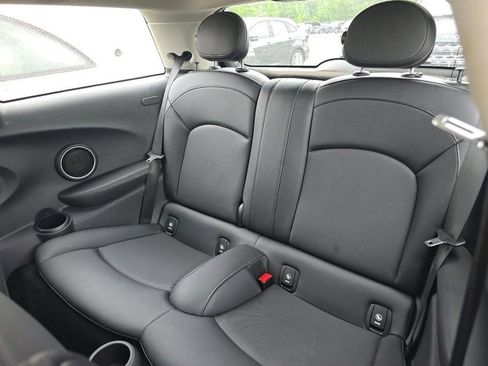 Used 2014 MINI Cooper S FWD image 9