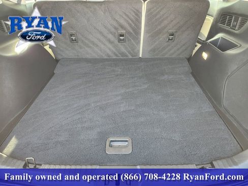 Used 2022 Ford Edge Titanium w/ Equipment Group 301A AWD/4WD image 22