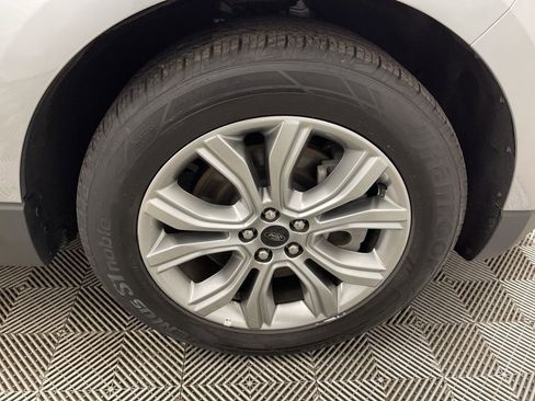 Used 2024 Ford Edge Titanium image 38