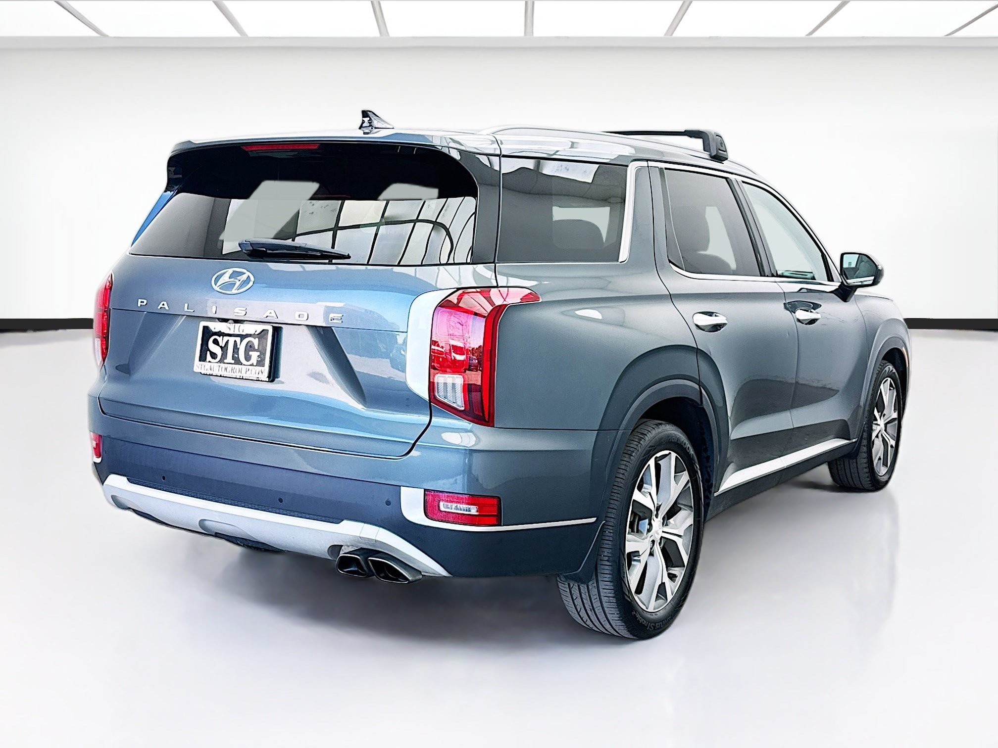 Used 2022 Hyundai Palisade SEL w/ Premium Package FWD image 4