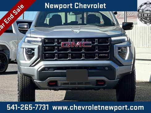 New 2025 GMC Canyon AT4 w/ AT4 Premium Package image 7