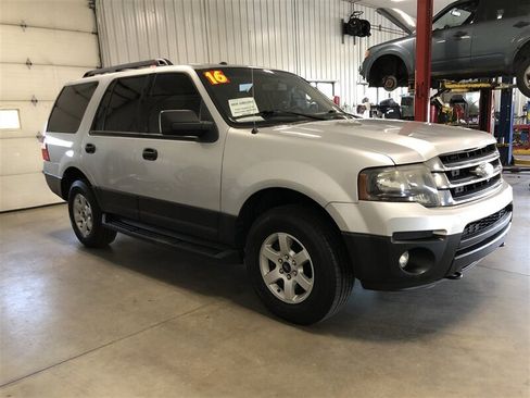 Used 2016 Ford Expedition XL image 5