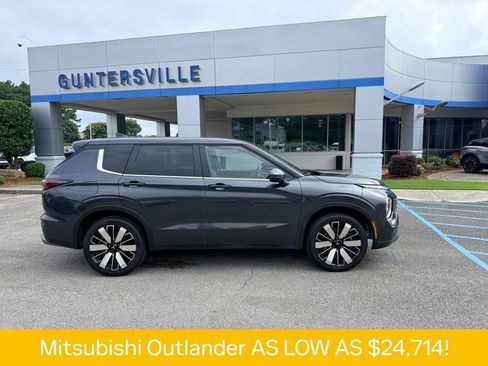 Used 2025 Mitsubishi Outlander SE FWD image 4