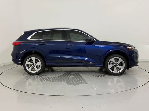 New 2025 Audi Q5 Premium Plus image 8