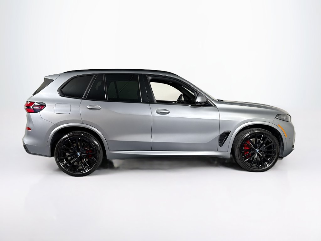Used 2025 BMW X5 sDrive40i w/ M Sport Package RWD image 6