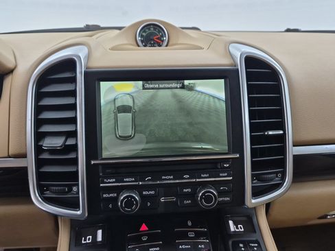 Used 2013 Porsche Cayenne AWD/4WD image 15