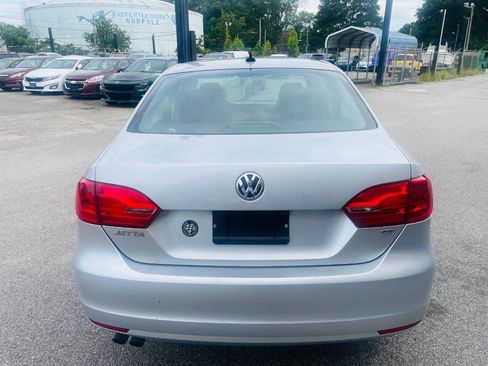 Used 2014 Volkswagen Jetta SE image 8