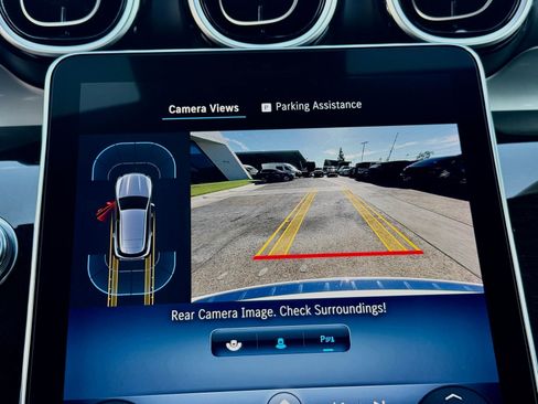 Used 2023 Mercedes-Benz GLC 300 image 38