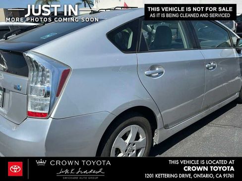 Used 2010 Toyota Prius Five FWD image 1