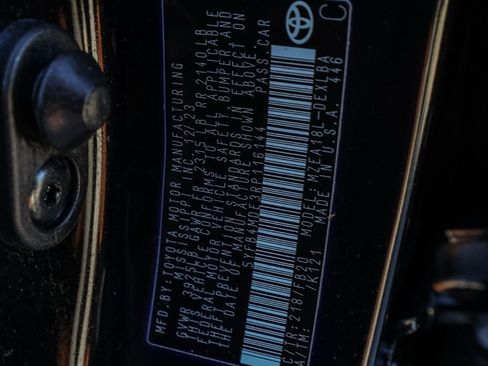 Used 2024 Toyota Corolla LE image 32