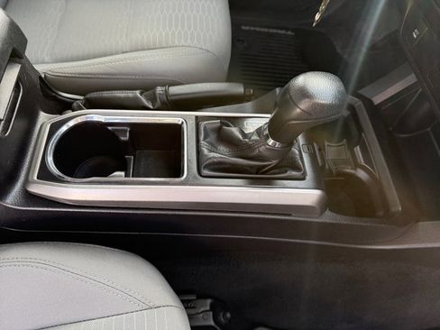 Used 2016 Toyota Tacoma SR5 image 20