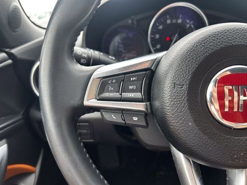 Used 2017 FIAT 124 Spider Lusso RWD image 24