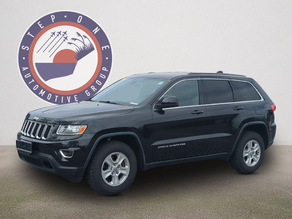Used 2016 Jeep Grand Cherokee Laredo AWD/4WD image 1