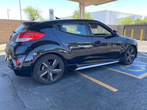 Used 2013 Hyundai Veloster Turbo FWD image 3
