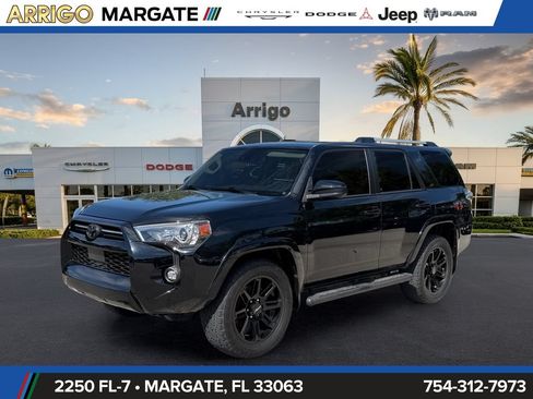 Used 2021 Toyota 4Runner SR5 RWD image 3